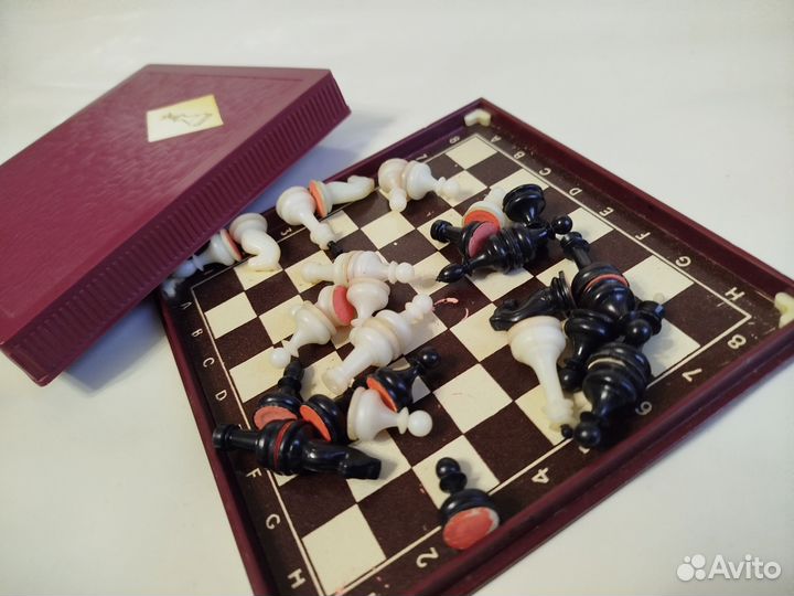 Шахматы магнитные дорожные СССР