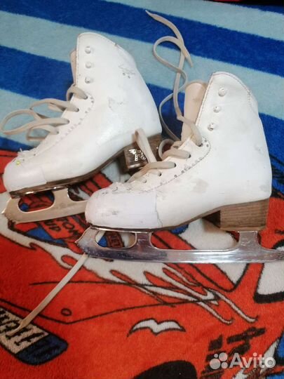 Коньки для фигурного катания