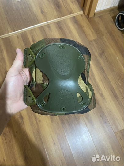 Защита колен и локтей цвет мох и вудланд