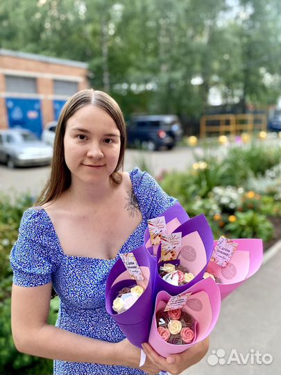 Подарок на 1 сентября шоколадный букет