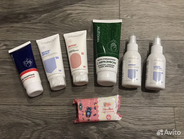 Средства по уходу и защите кожи