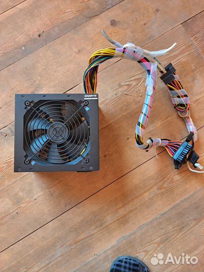 Компьютерный блок питания