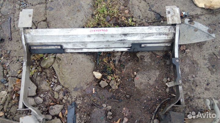 Подрамник на Ленд Ровер Фрилендер 05г