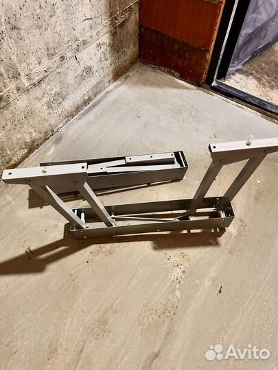 Подъемный механизм для раскладного стола