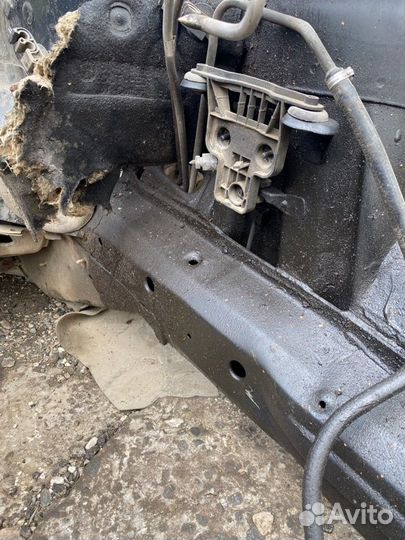 Четверть лонжерон левый Bmw 5 Series