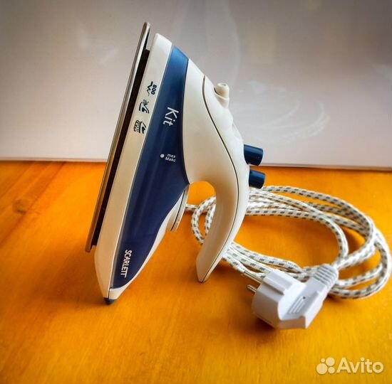 Утюг Scarlett