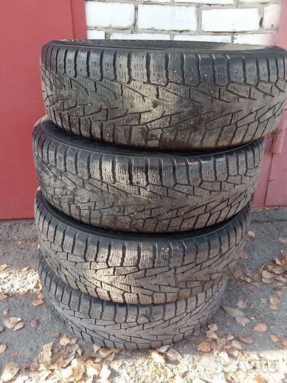 Nokian Tyres Hakkapeliitta 7 215/65 R17