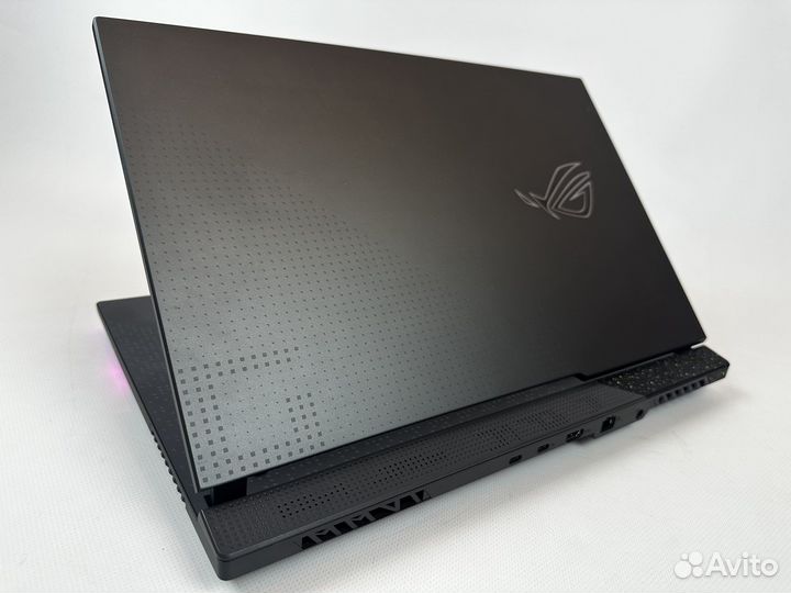 Asus ROG G17 2023 QHD R9-7845HX / RTX4060