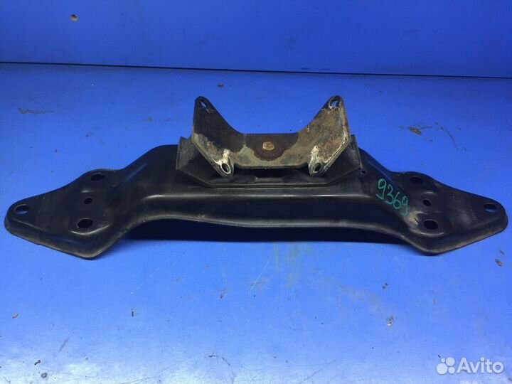 Балка под АКПП в сборе