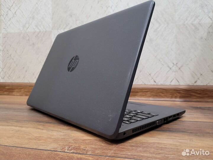 Отличный HP full/ i5-7200/ 8GB/ SSD M2/ vidio 2GB