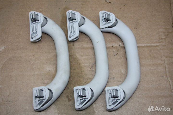 Ручка внутренняя потолочная Volkswagen polo (SED)