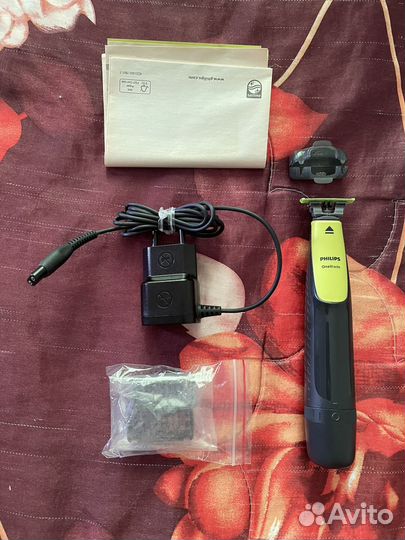 Триммер Philips One Blade QP2510