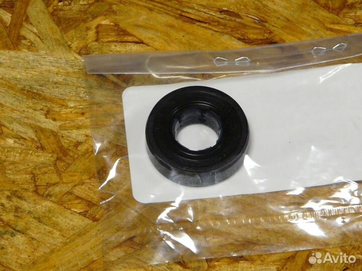 Сальник водяной помпы Yamaha 93102-11008-00