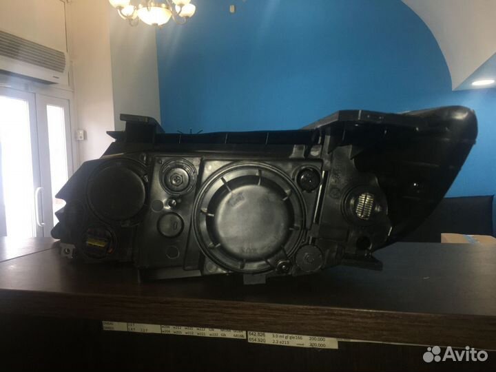 Фара правая Kia Sorento