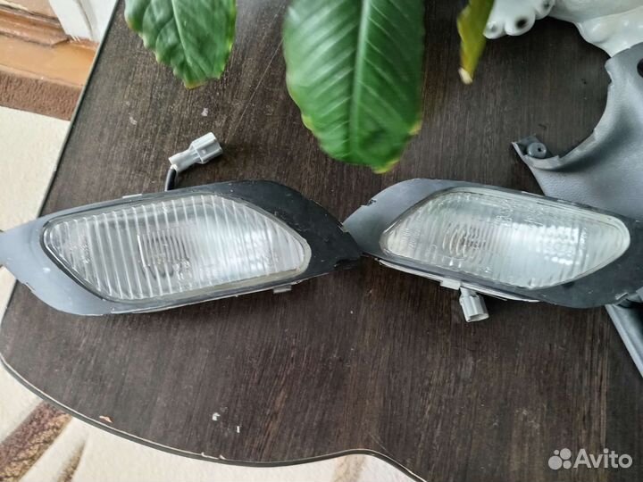 Продам противотуманки