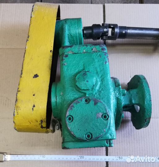 Редуктор со шнеком, диам. шнека 64 мм. Передаточ