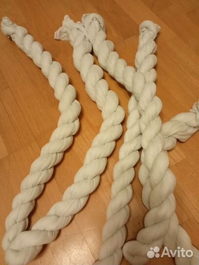 Защитный бампер для детской кроватки