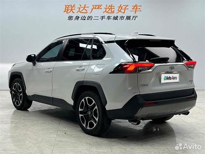 Toyota RAV4 2.0 CVT, 2021, 16 000 км