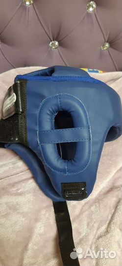 Защитный шлем для единоборств