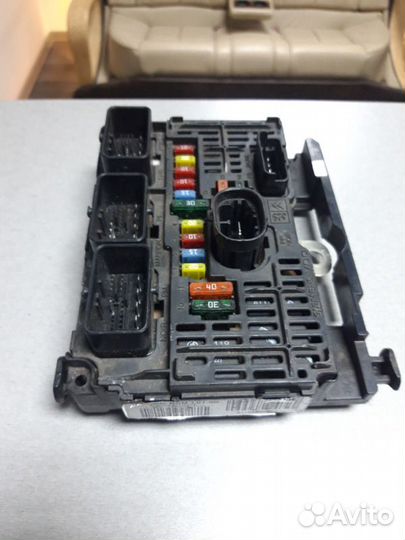 Блок предохранителей