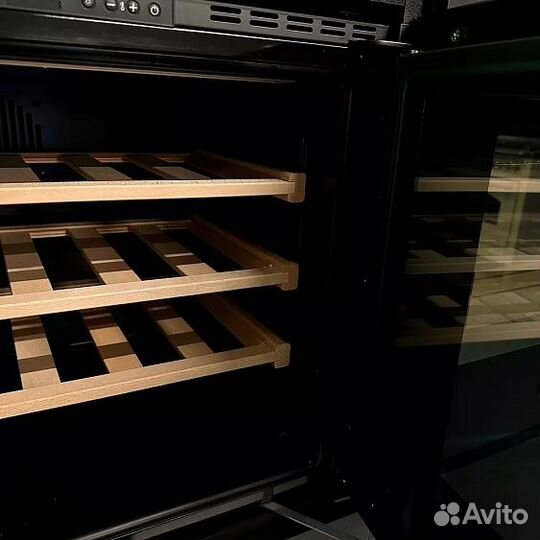 Винный шкаф lofra zbrbi24T bronze