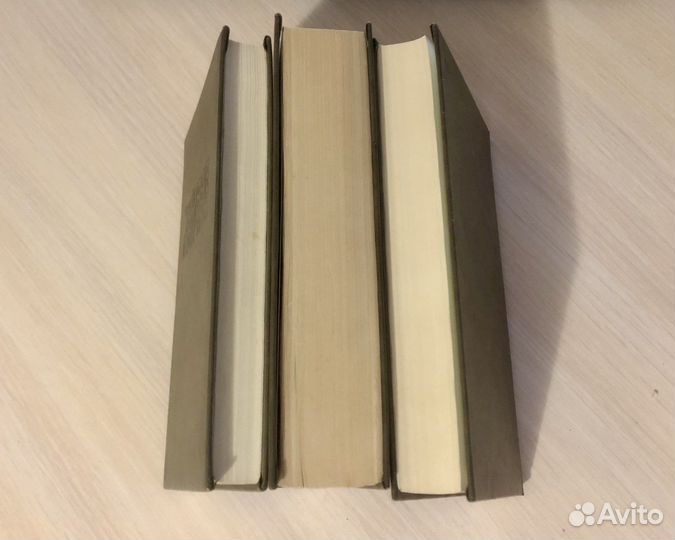 Книга: «Живые и мертвые» в 3-ёх томах