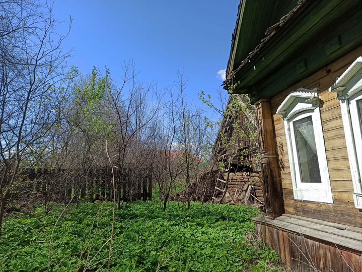 Дом 14,6 м² на участке 16 сот.