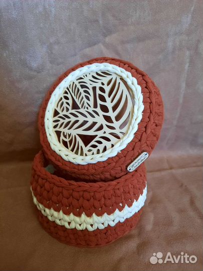 Вязаные корзинки