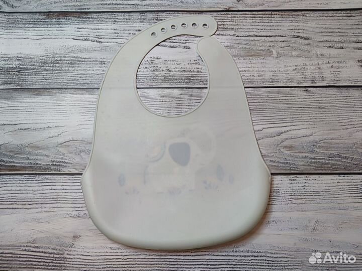 Нагрудник силиконовый для кормления слюнявчик