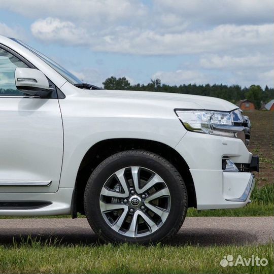 Крыло переднее правое в цвет Toyota Land Cruiser