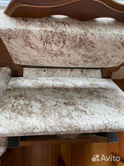 Кухонный уголок и стол