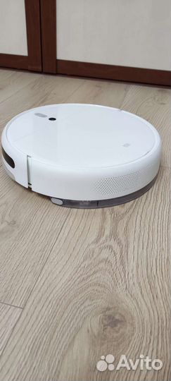 Робот-пылесос Xiaomi Mi Robot Vacuum Mop белый