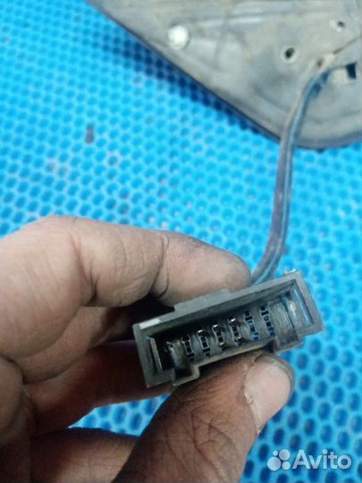 Зеркало правое Volkswagen Bora