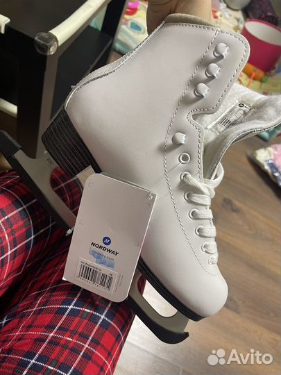 Коньки женские nordway 38