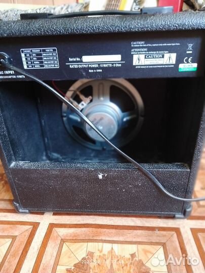 Электро гитара и усилитель