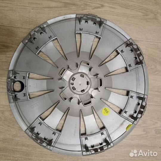 Оригинальные колпаки на audi