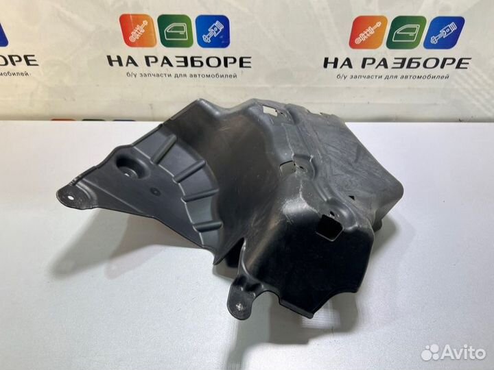 Пыльник днища задний правый Bmw M850I G16 N63B44D