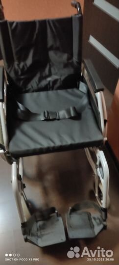 Инвалидная кресло-коляска с ручным приводом