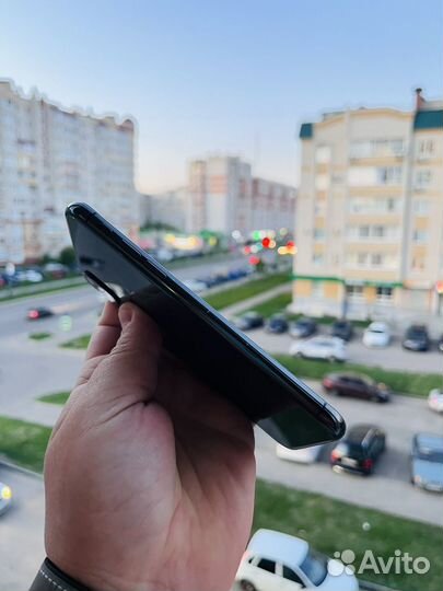 iPhone X, 64 ГБ