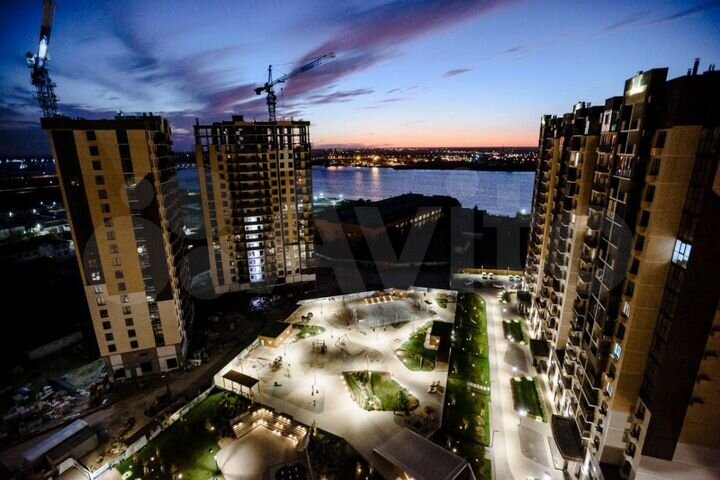 Квартира-студия, 42 м², 8/18 эт.