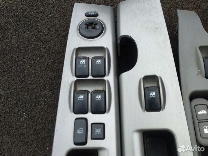 Блок стеклоподъёмников KIA sorento 2005г. 2.5 aт