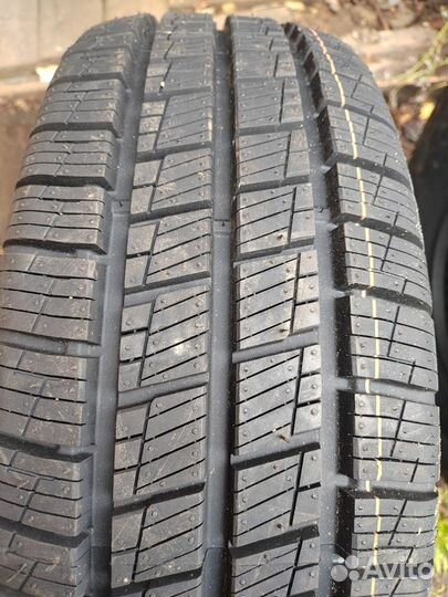 Hankook Vantra ST AS2 RA30 225/70 R15C 112S