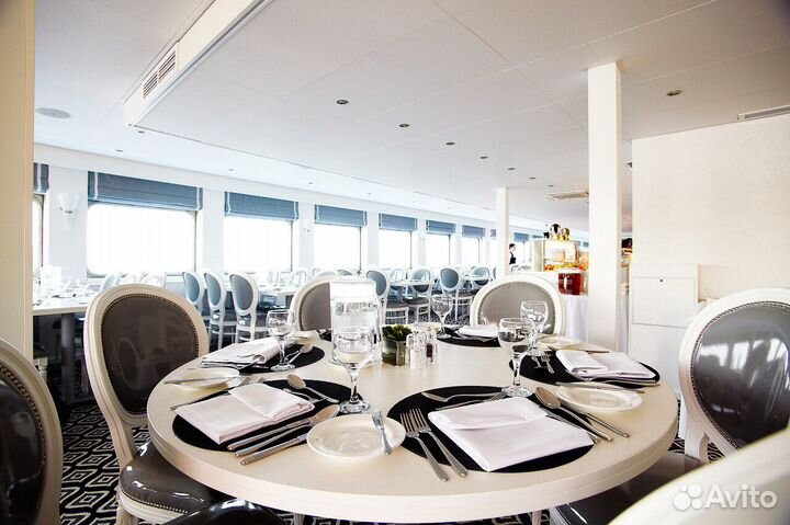 Официант на теплоход (вахта, отправление из Москвы