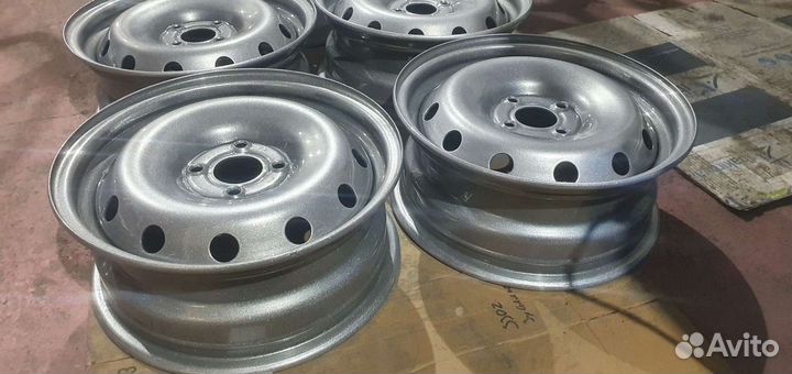 Диски Renault Sandero (6,0XR15/4X100/ET50/Ц.60,1)