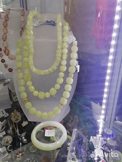 Украшения из самоцветов