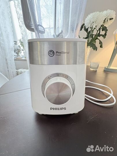 Блендер Philips HR 2224