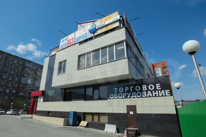 Торговое помещение, 320 м²