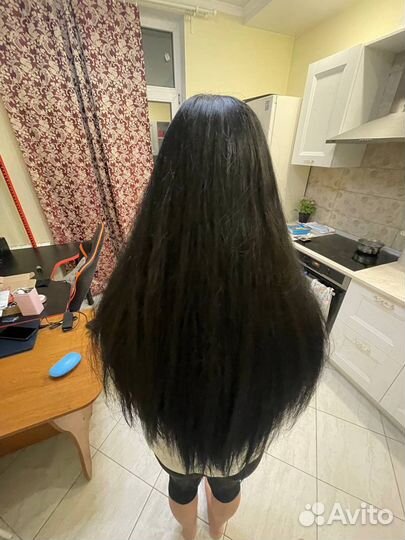 Модель на наращивание волос