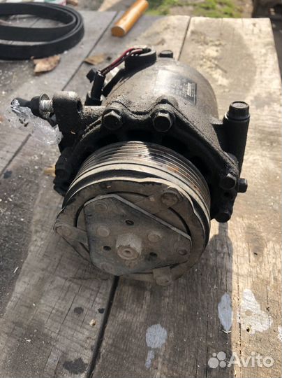 Компрессор кондиционера lancer 10