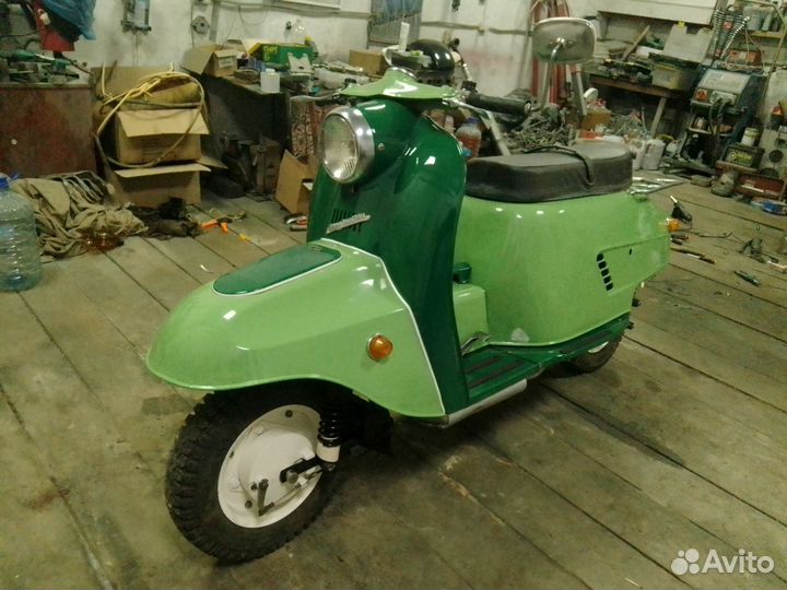 Ретро мотороллер Турист